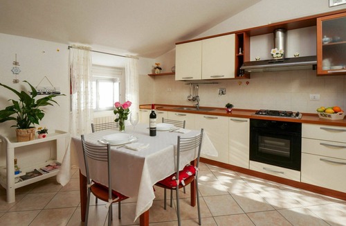 Follonica Apartment | Cosy apartment for 4 guests with WIFI, A/C, TV and pets allowed