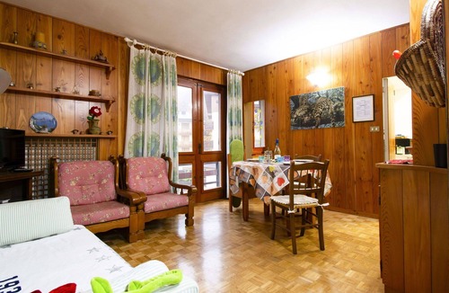 Abetone Apartment | Cosy apartment for 4 people with WIFI, TV, terrace and pets allowed