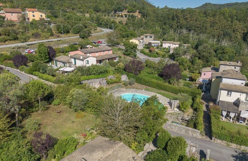Pignone Apartment | Cosy apartment for 5 people with pool, WIFI and TV