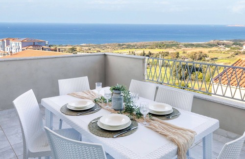 La Muddizza Apartment | Cosy apartment for 5 guests with A/C, TV, terrace and pets allowed