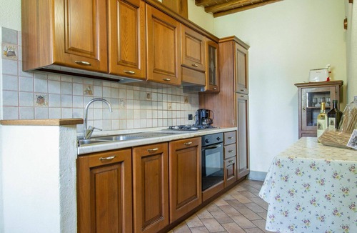 Gambassi Terme Villa | Cosy apartment in villa with pool, WIFI, A/C, TV, terrace, panoramic view, close to San Gimignano