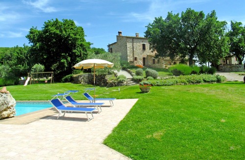 Gambassi Terme Villa | Cosy apartment in villa with pool, WIFI, A/C, TV, terrace and panoramic view, close to San Gimig.