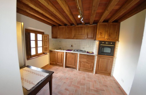 Nozanno Villa | Cosy apartment in villa with A/C, internet, pool, TV, terrace, panoramic view, close to Lucca