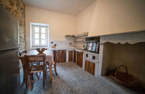 Masero House | Cottege Podere di Emore - on the Francigena with swimming pool and Wi Fi