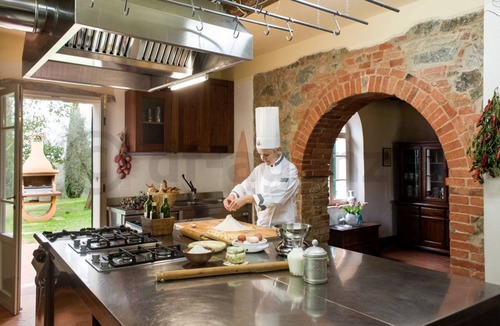Marciano della Chiana House | Country house with private pool for 22/23 persons