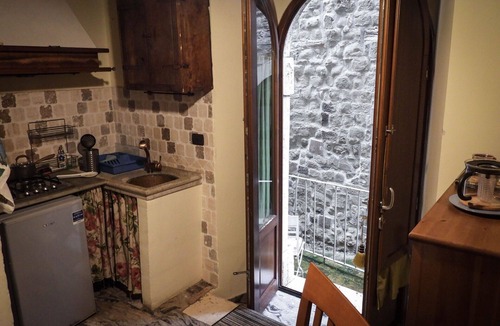 Roccafluvione Other | Country House/Farm House in Forcella with 2 bedrooms sleeps 5
