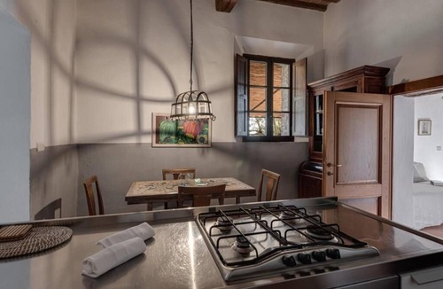 Monte Antico Apartment | Country House Art and Garden