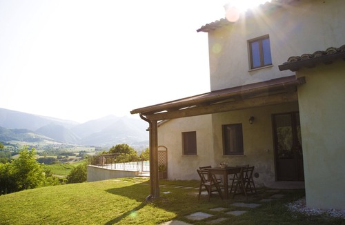 Cagli Cottage | Country House on Top of the World