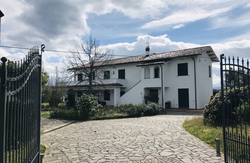 San Nicolo a Tordino Villa | Country villa with pool between the sea and the mountains
