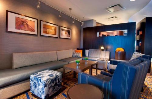 Madison Hotel | Courtyard by Marriott Madison East