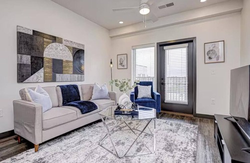 Kennedy King Apartment | Cozy and unique 1/bed/bath King size bed.