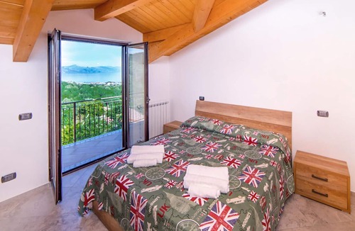 Policastro Bussentino Apartment | Cozy apartment on Campania's beautiful west coast.