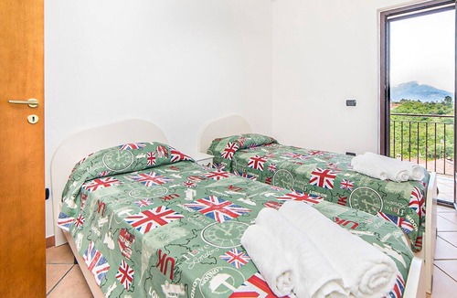 Policastro Bussentino Apartment | Cozy apartment on Campania's beautiful west coast.