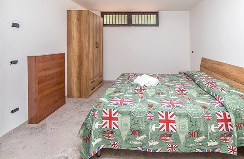 Policastro Bussentino Apartment | Cozy apartment on Campania's beautiful west coast.