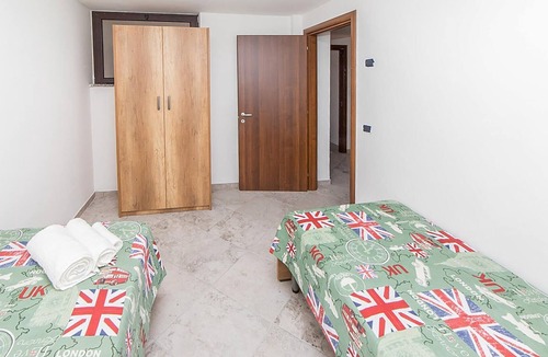 Policastro Bussentino Apartment | Cozy apartment on Campania's beautiful west coast.