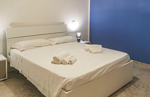 Policastro Bussentino Apartment | Cozy apartment on Campania's beautiful west coast.