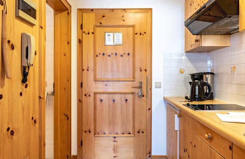 San Cassiano Apartment | Cozy Apartment "Dolomieu 23" with Mountain View & Wi-Fi