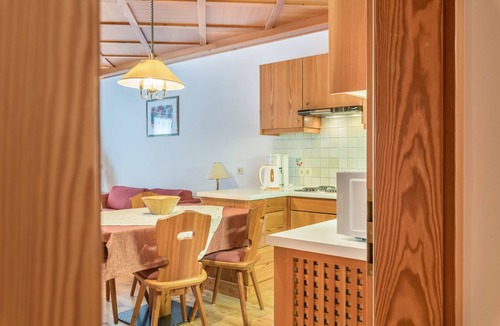 San Cassiano Apartment | Cozy Apartment "Dolomieu 19" with Mountain View, Wi-Fi & Whirlpool