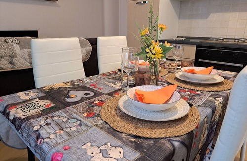 Cles Apartment | Cozy apartment in the heart of Non Valley