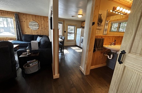 St Germain Cabin | COZY BEAR LODGE-On UTV/Snowmobile trail, Beachside Cabin w/Porch, Private dock