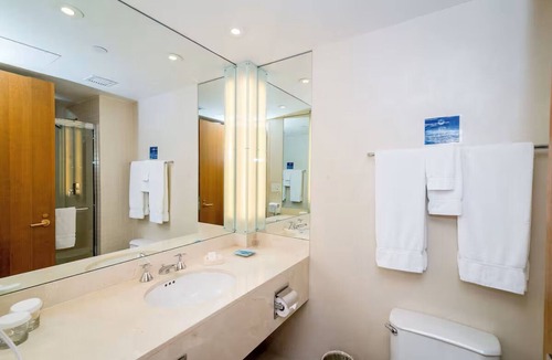 Ossining Hotel | Cozy Boutique Getaway with Convenient Local Access | 3 Comfortable Double Rooms