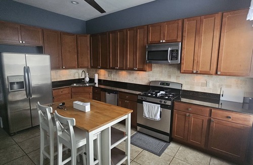 Benton Park Condo | Cozy & charming updated 2bdrm condo mins away from restaurants & entertainment!
