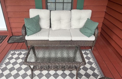 Rabun Gap House | Cozy Dillard Cabin w/Mountain Views & Pool Access