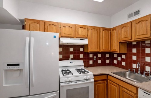 Trinidad House | Cozy Duplex Appartment Walk to Union Market