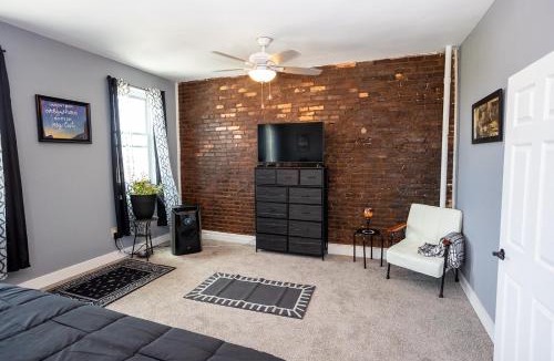 Little Italy Apartment | Cozy Haven at the footsteps of Harbor East