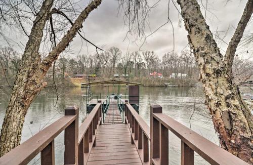 Wilburn Apartment | Cozy Heber Springs Cabin w/Deck & Dock!