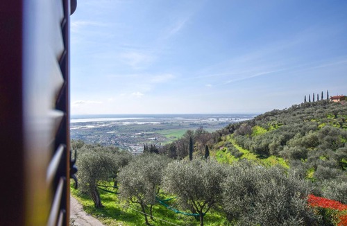 Pieve a Elici House | Cozy home in Massarosa with kitchen