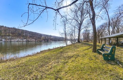 Mount Union House | Cozy Mount Union Cabin w/Fire Pit & River Access