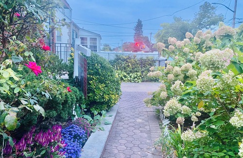 Queens Apartment | Cozy Private Affordable 2 Bedrooms one bathroom and Kitchenette Queens, New York