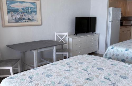 Ortona Park Apartment | Cozy Studio with Direct Ocean View