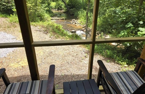 Purlear Cabin | Cozy Warm Creekside Escape w/WiFi & Hot Shower