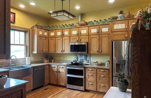 Beechgrove House | Creekside Bungalow : peaceful, country, feels like home