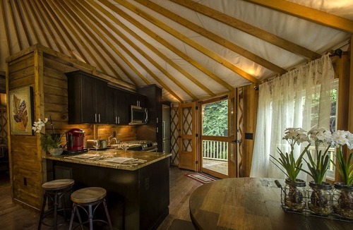 Topton Cabin | Creekside Secluded Yurt with Jacuzzi in Topton, North Carolina