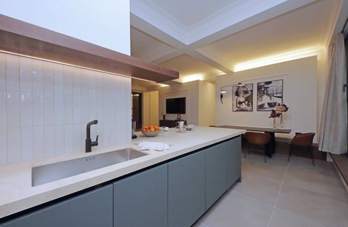 Rione III Colonna Apartment | Crispi Loft - Two Bedroom Apartment, Sleeps 6