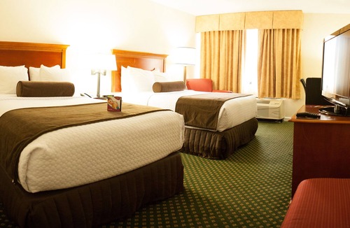 Hickory Hotel | Crowne Plaza Hotel Hickory by IHG