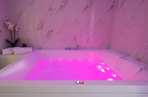 Leverano Bed & Breakfast | CrystalRooms