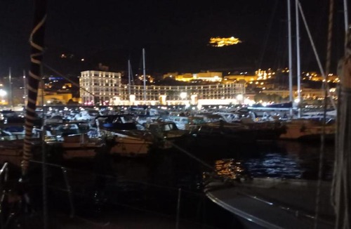 Salerno Boat Rental | Cullati dal mare - b&b on board