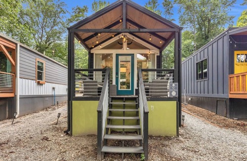 Greenville Cabin | Cute Getaway on River - 6 Minutes to Greenville