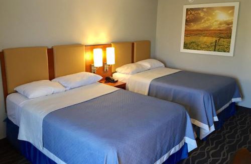 Springdale Hotel | Days Inn & Suites by Wyndham Cincinnati North