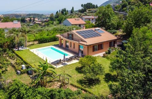 Castroreale Villa | Delightful 4 Bed Villa with Heated pool & Jacuzzi Overlooking Aeolian Islands