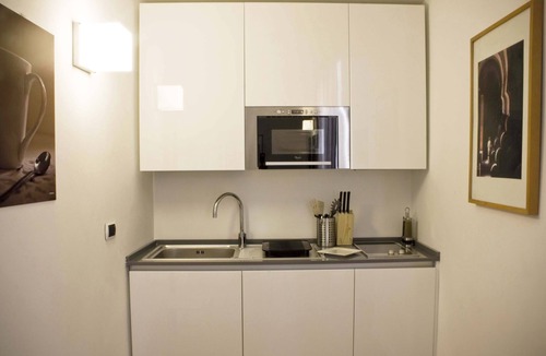 Monti Apartment | Delightful studio-FLAT with private terrace-Colosseum