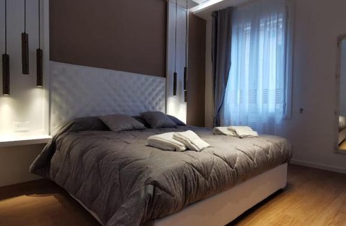San Polo Apartment | Deluxe 3 Bedroom Flat in Rialto