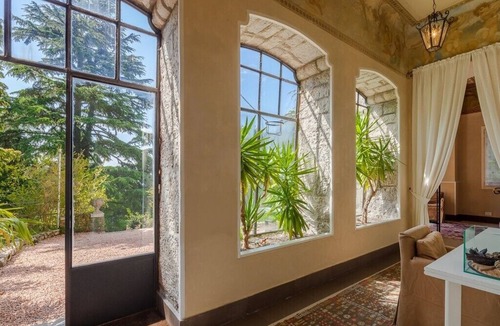 Aggregazione Rionale 4 House | Detached apartment in period villa in century-old park at Sacromonte