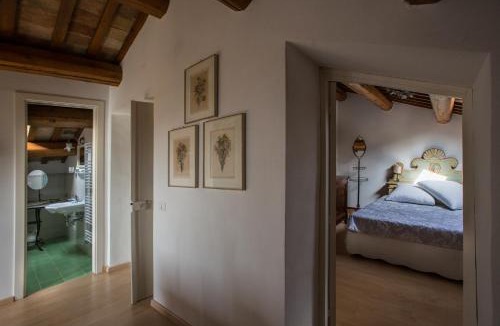 Macerata House | Dimora Rosa Bianca