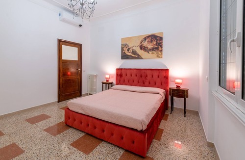 San Lorenzo Apartment | Domus Ausoni - Three Bedroom Apartment, Sleeps 9