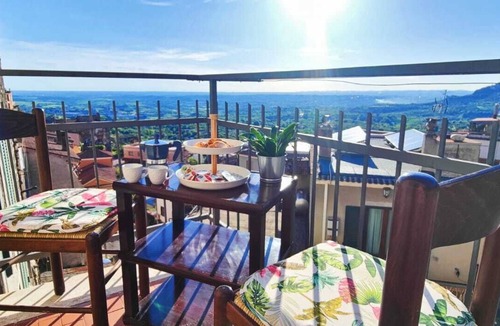 Guidonia Montecelio House | Domus IL GIRASOLE